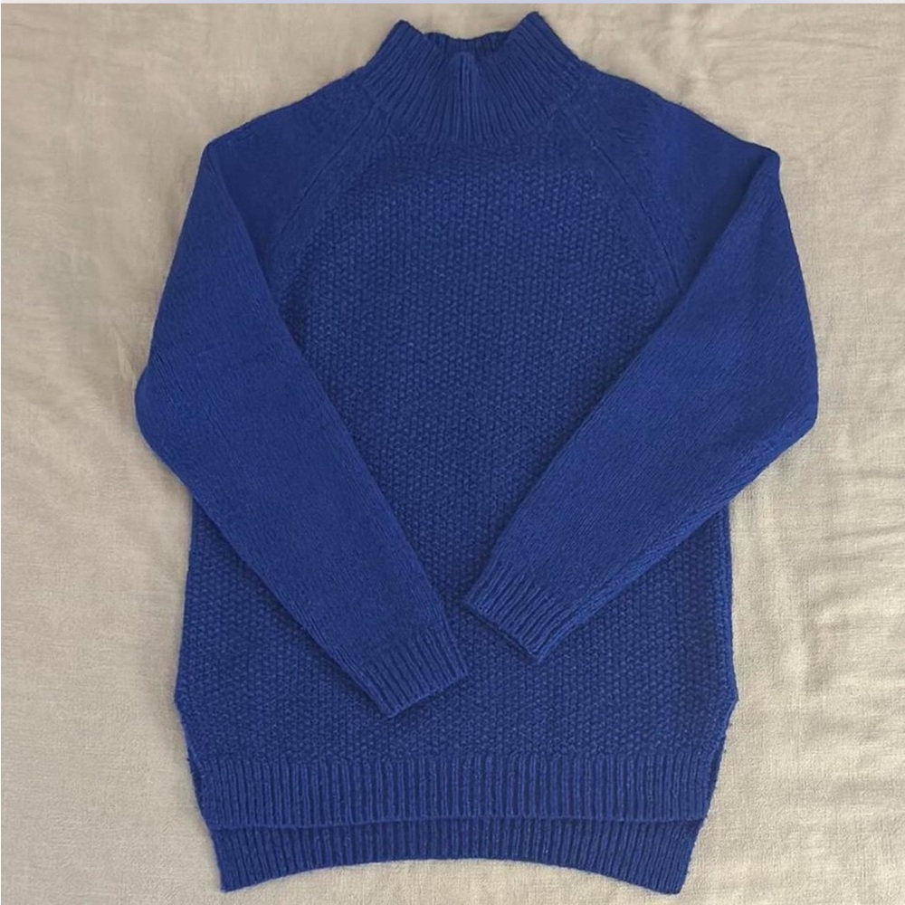DKNY Sweater